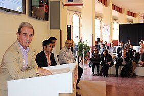 Francisco Ibañez opening the session "European Entrepreneurs in Digital Innovation & Education"