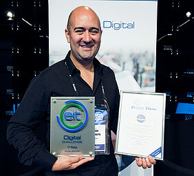 Winner 1st Prize: Exipple Studio