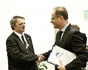 Zoltán Horváth (EIT Digital Budapest's Director) and Tibor Navracsics (Commissioner for Education, Culture, Youth and Sport)