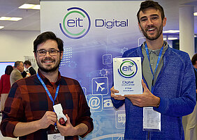 Winner 3rd Prize: Amiko