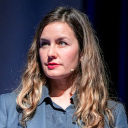 Elena Contioso-Fleming